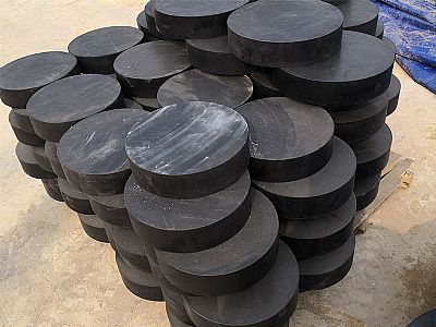 云岩区板式橡胶支座由若干层橡胶片与薄钢板经加压硫化